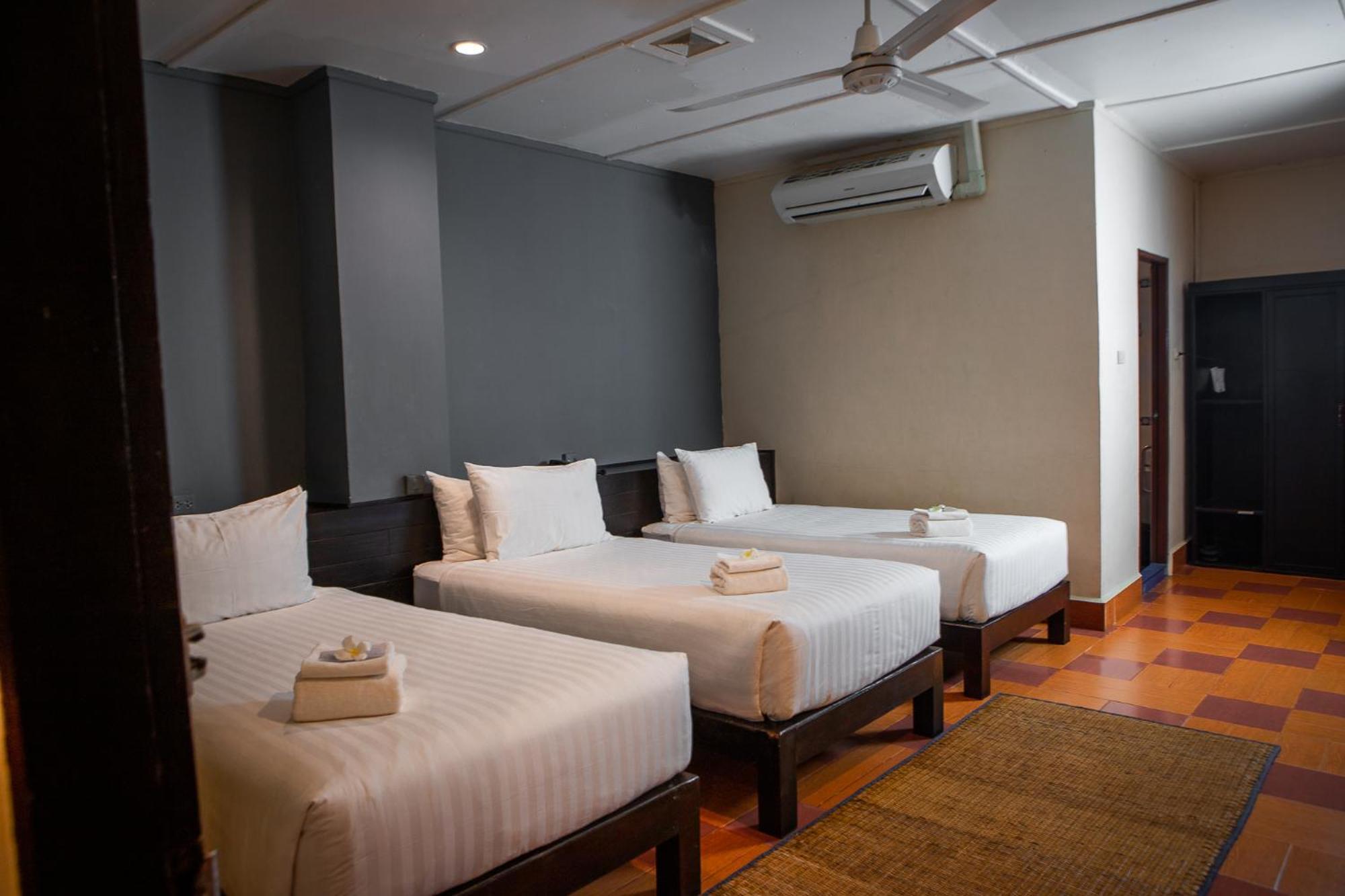 Pakse Hotel & Restaurant Exteriör bild