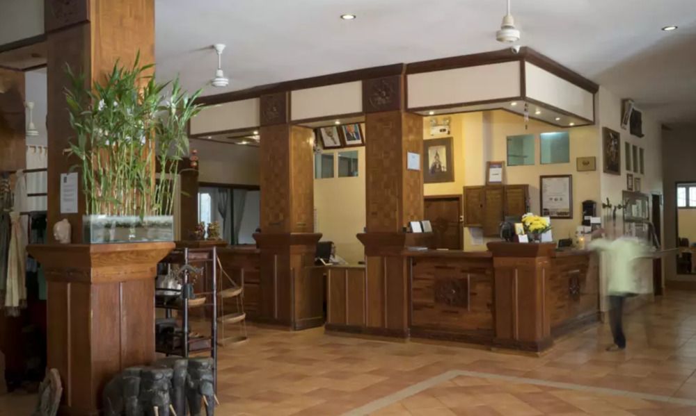 Pakse Hotel & Restaurant Exteriör bild